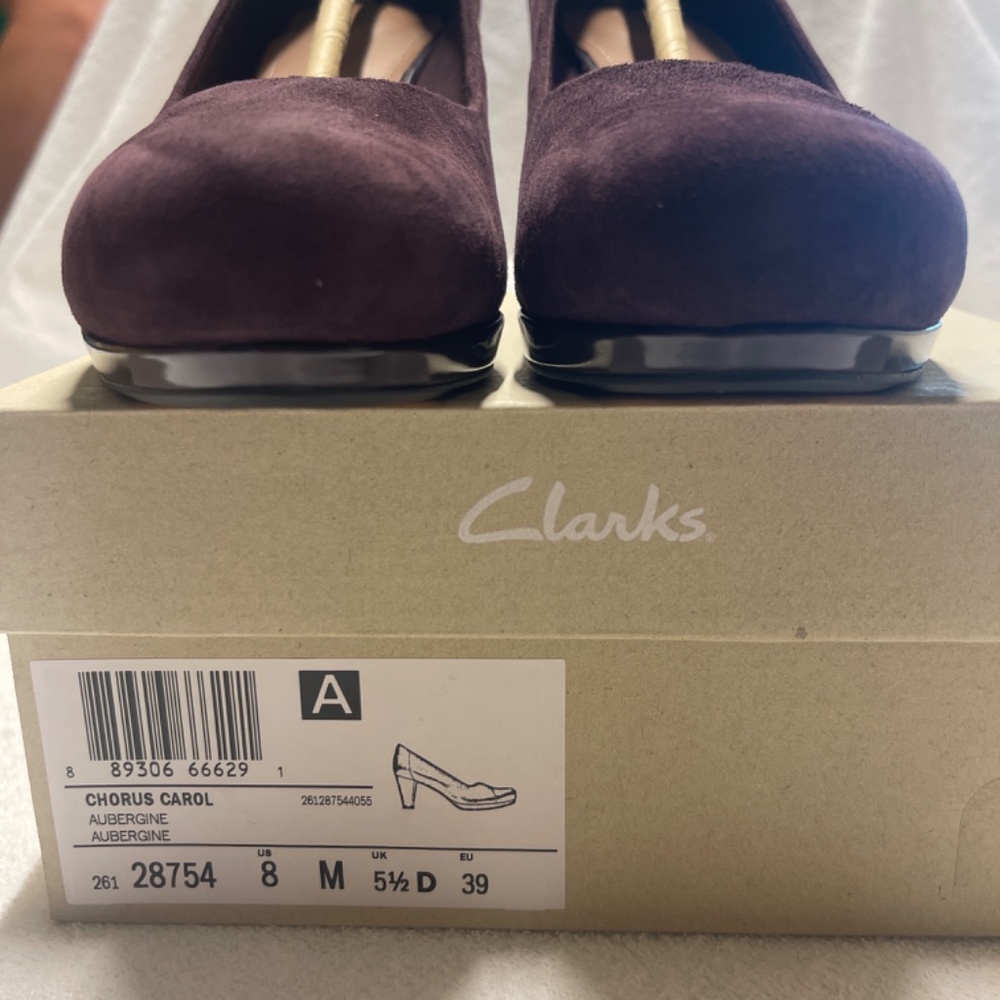 Clarks - Picture 5 of 8